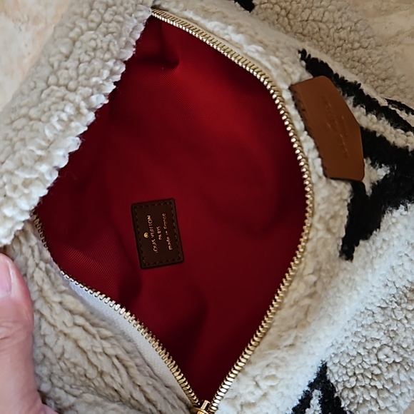 Fashion LV belt bag - Picture 3 of 6